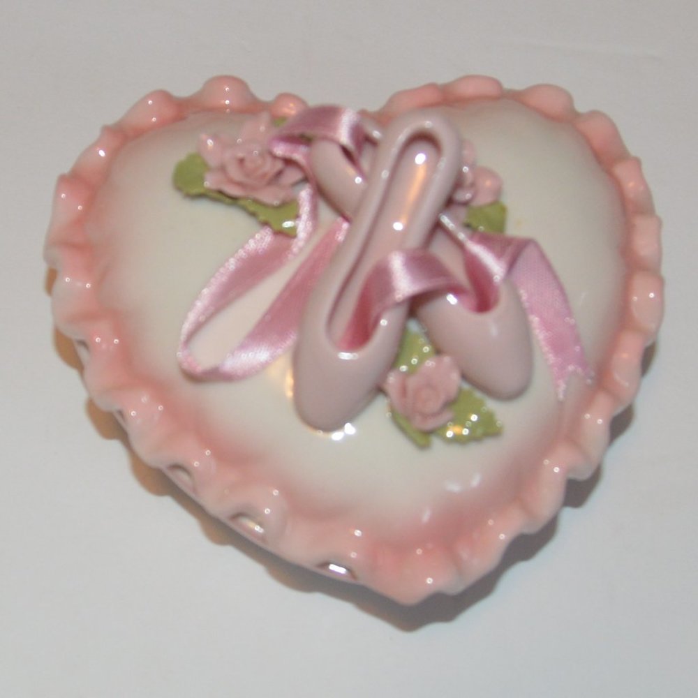 heart ballet shoes trinket box by Cosmos
